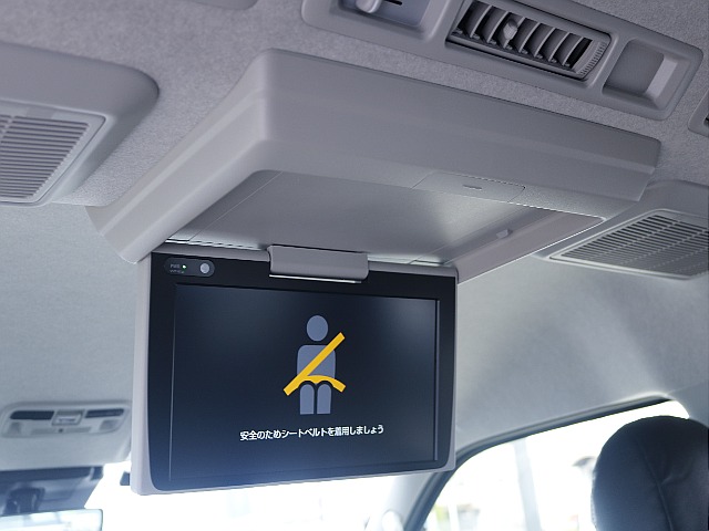 純正フリップダウンモニター搭載！