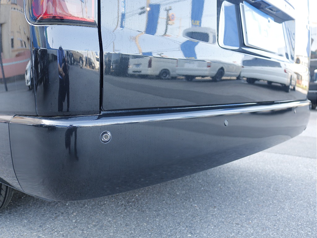 前後クリアランスソナー付きで駐車も安心♪