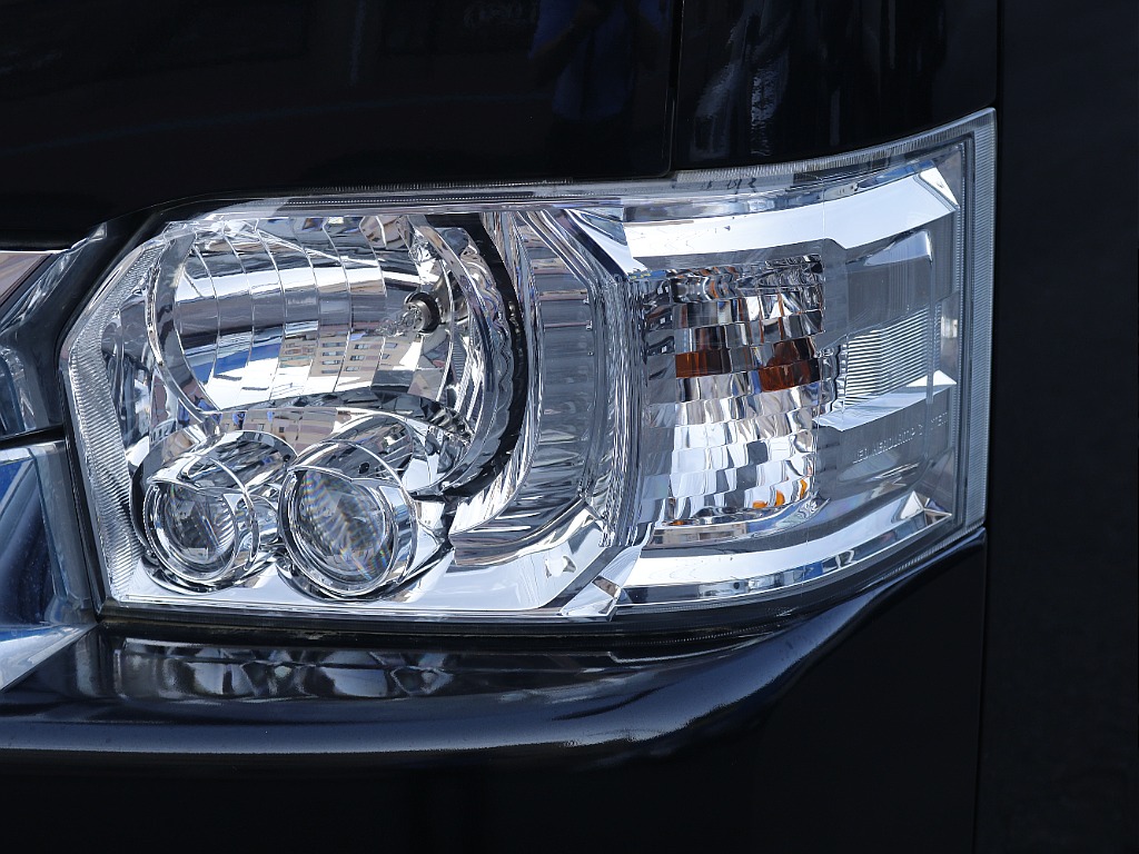 茨城県つくば市にハイエース専門の新車・中古車の展示場を展開！人気のグレード・年式をその場で見比べられます♪皆様のご来場、お問合せを心よりお待ちしております☆