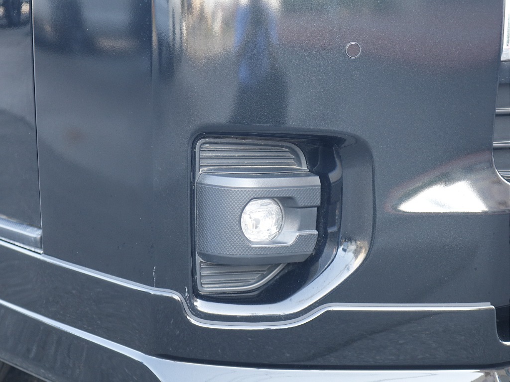 茨城県つくば市にハイエース専門の新車・中古車の展示場を展開！人気のグレード・年式をその場で見比べられます♪皆様のご来場、お問合せを心よりお待ちしております☆