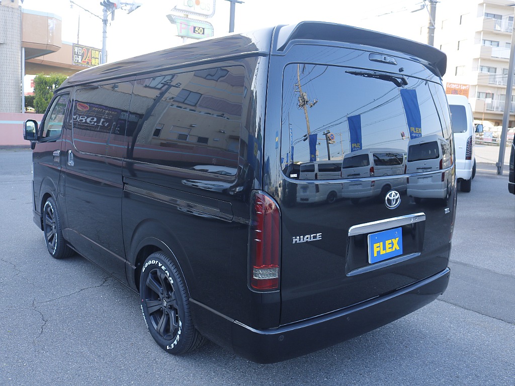 茨城県つくば市にハイエース専門の新車・中古車の展示場を展開！人気のグレード・年式をその場で見比べられます♪皆様のご来場、お問合せを心よりお待ちしております☆