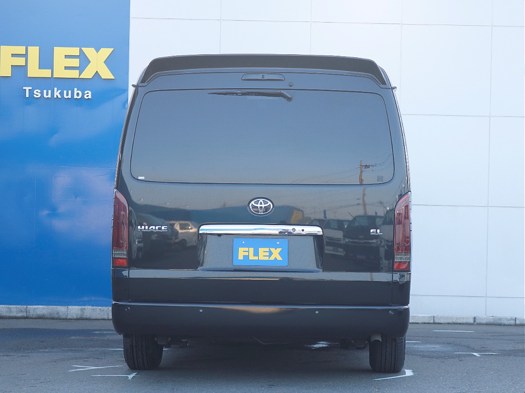 茨城県つくば市にハイエース専門の新車・中古車の展示場を展開！人気のグレード・年式をその場で見比べられます♪皆様のご来場、お問合せを心よりお待ちしております☆