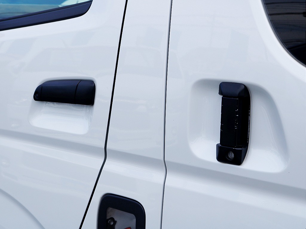 茨城県内最大級のハイエース専門店です！お気軽にご来店、お問い合わせ下さい♪