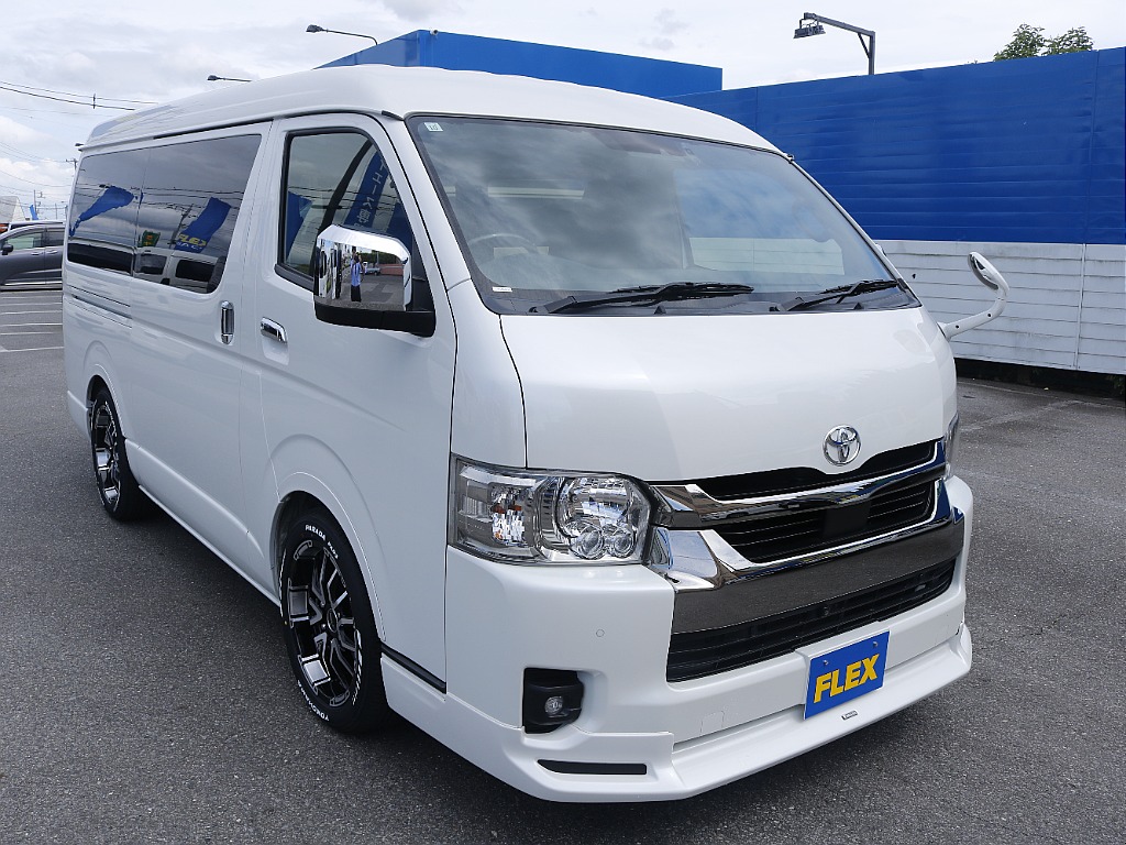 茨城県つくば市にハイエース専門の新車・中古車の展示場を展開！人気のグレード・年式をその場で見比べられます♪皆様のご来場、お問合せを心よりお待ちしております☆