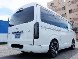 茨城県つくば市にハイエース専門の新車・中古車の展示場を展開！人気のグレード・年式をその場で見比べられます♪皆様のご来場、お問合せを心よりお待ちしております☆