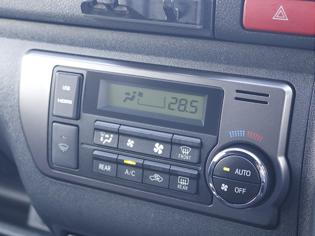 オートエアコン付きです！
