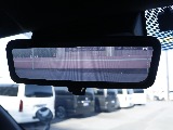 メーカーオプションのデジタルインナーミラー！