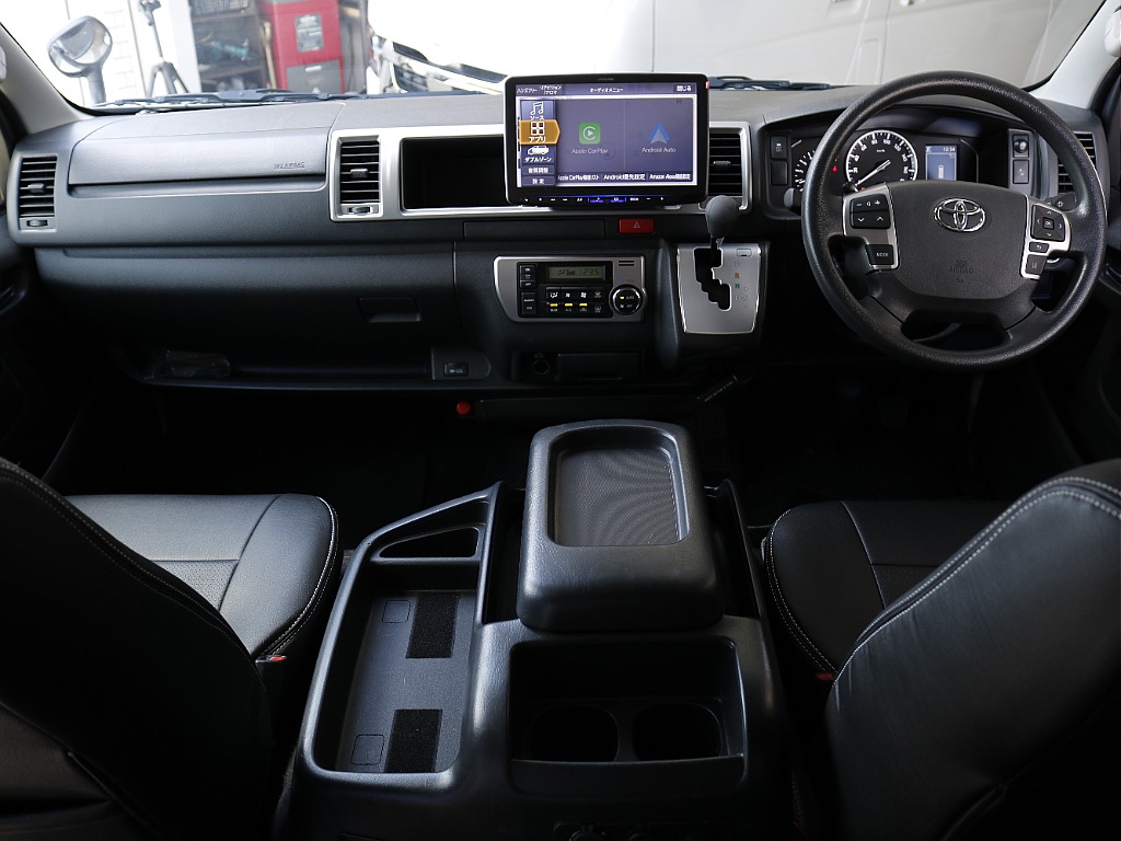 R4年式ハイエースワゴンGL4WDをベースに作成！