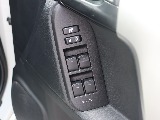 ウィンドウスイッチは全席AUTOです(^^♪
