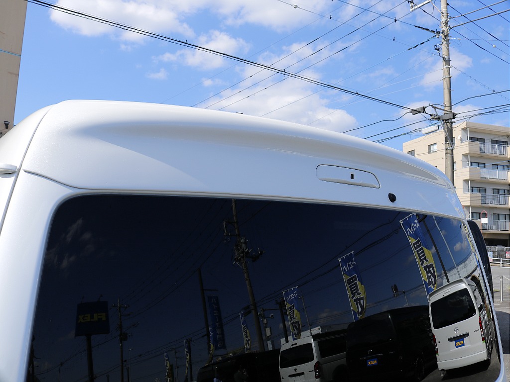 トヨタ&nbsp;ハイエース&nbsp;ワゴン2.7GLロング ミドルルーフ&nbsp;【ローダウン】【BIG-Xナビ】&nbsp;茨城県の詳細画像&nbsp;その11
