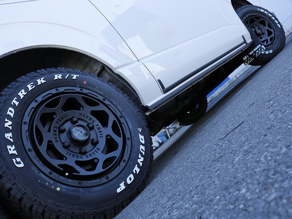 トヨタ&nbsp;ハイエースバン&nbsp;5D2.8DTスーパーGLダークプライムS L 4WD&nbsp;【BIG-X】【ブラックエディション】&nbsp;茨城県の詳細画像&nbsp;その11