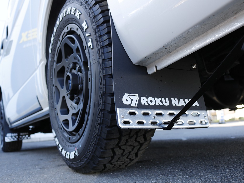 トヨタ&nbsp;ハイエースバン&nbsp;5D2.8DTスーパーGLダークプライムS L 4WD&nbsp;【BIG-X】【ブラックエディション】&nbsp;茨城県の詳細画像&nbsp;その12