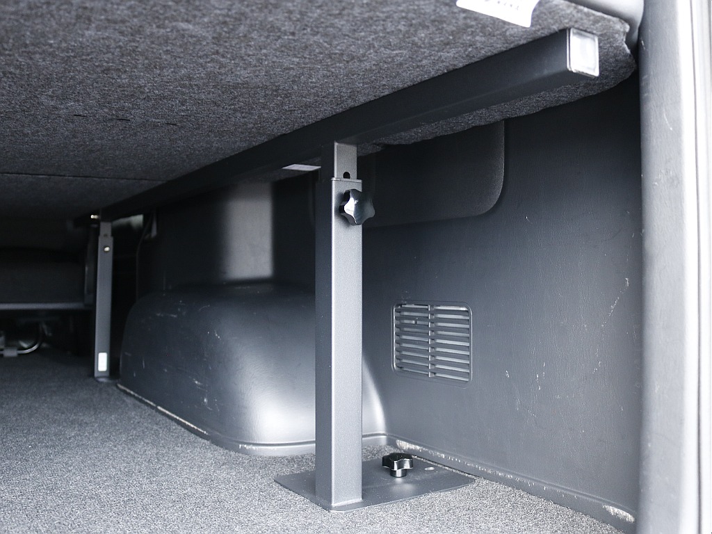 トヨタ&nbsp;ハイエースバン&nbsp;5D2.8DTスーパーGLダークプライムⅡL 4WD&nbsp;【オフロード】【ベッドキット】&nbsp;茨城県の詳細画像&nbsp;その13