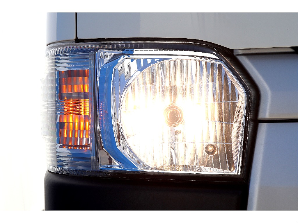 トヨタ ハイエースバン 5ドアバン3.0ディーゼルT DXロング 4WD 【厳選仕入】タイミングベルト交換済み 群馬県の詳細画像 その9