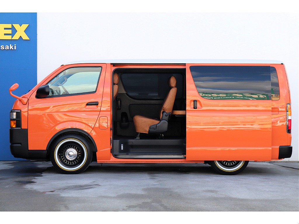 ハイエース高崎店にて展示中♪気になった方はお早めにご連絡くださいませ！0247-329-5670