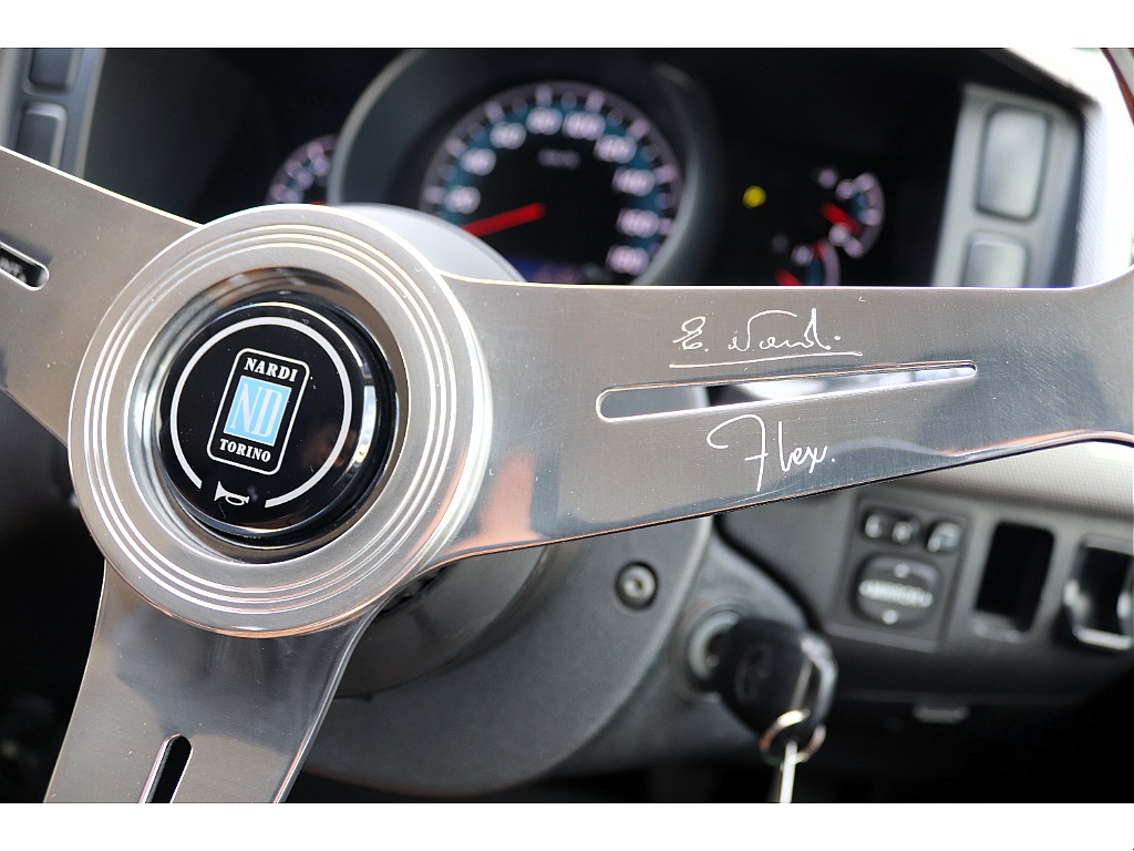 ハイエース高崎店にて展示中♪気になった方はお早めにご連絡くださいませ！0247-329-5670