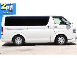 もちろん納車前にも点検整備を行い、オイル類や消耗品の交換を行います！また最終仕上げを行いご納車をさせていただきます！