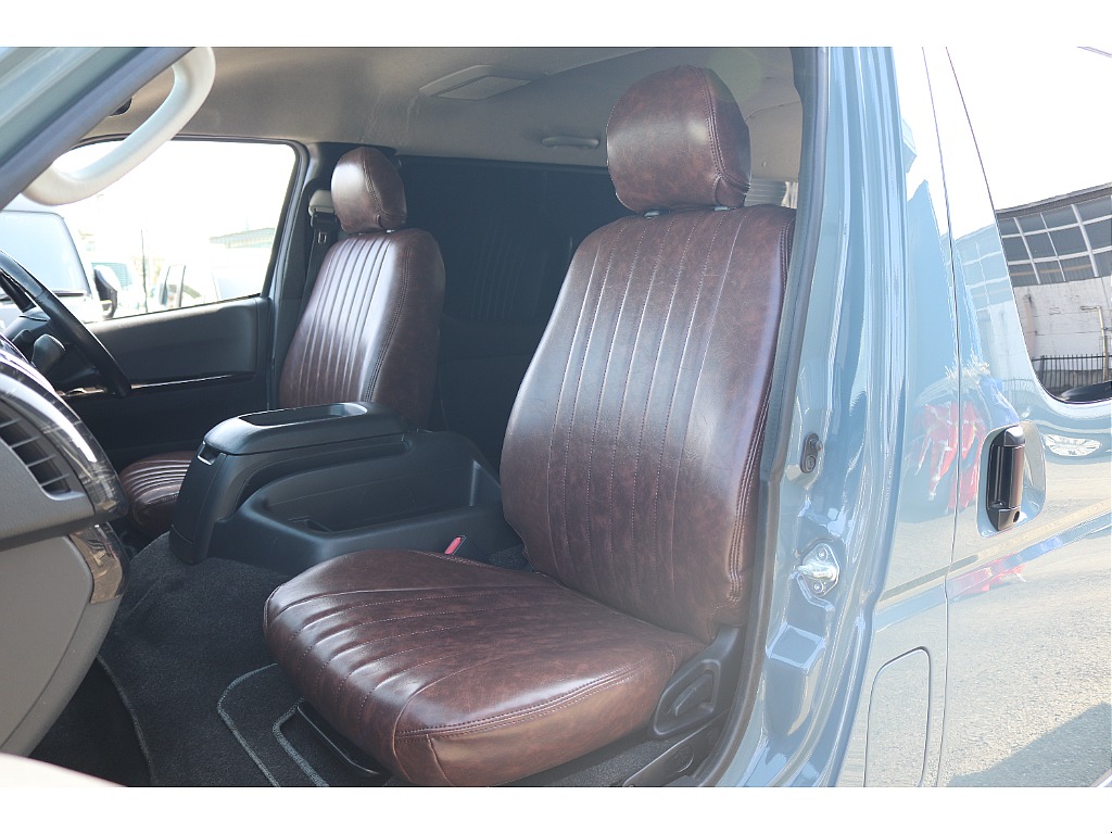 ハイエースセカンド高崎店にて展示中♪027-384-3591