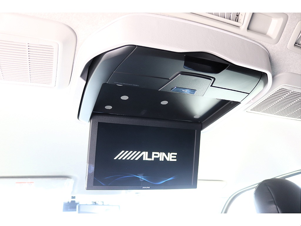 12.8インチ大型フリップダウンモニター！！