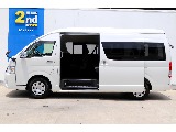 パワースライドドア付で乗り降りも楽々です♪
