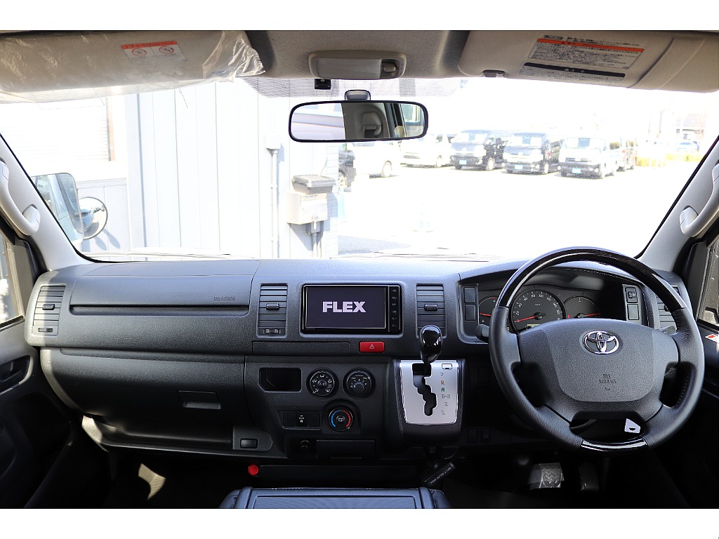 ハイエースセカンド高崎店にて展示中♪027-384-3591