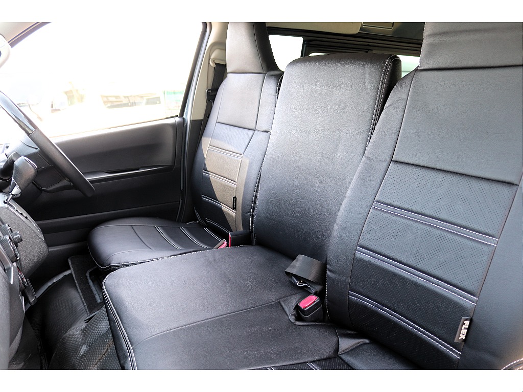 FLEXオリジナルシートカバー装着済み♪