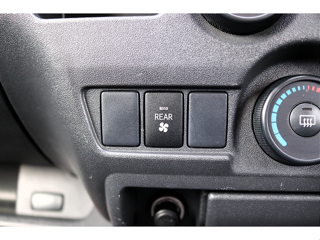 ハイエースセカンド高崎店にて展示中♪027-384-3591