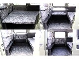 組み立て式のテーブル付きで車内泊にも便利です♪