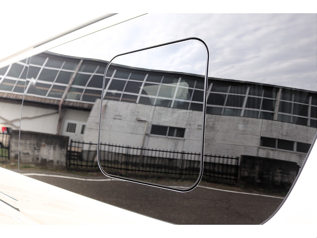 ハイエースセカンド高崎店にて展示中♪027-384-3591