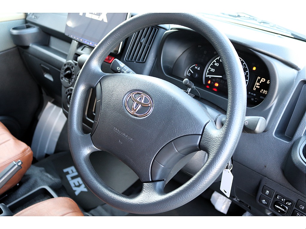 ハイエースセカンド高崎店にて展示中♪027-384-3591