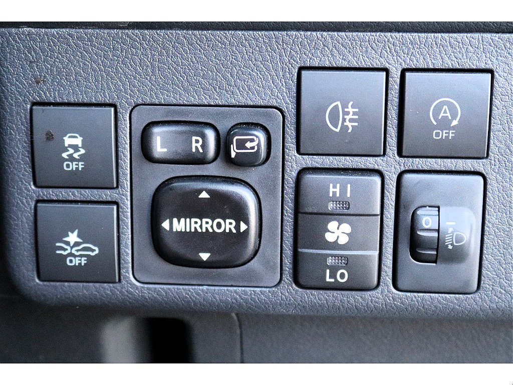 ハイエースセカンド高崎店にて展示中♪027-384-3591