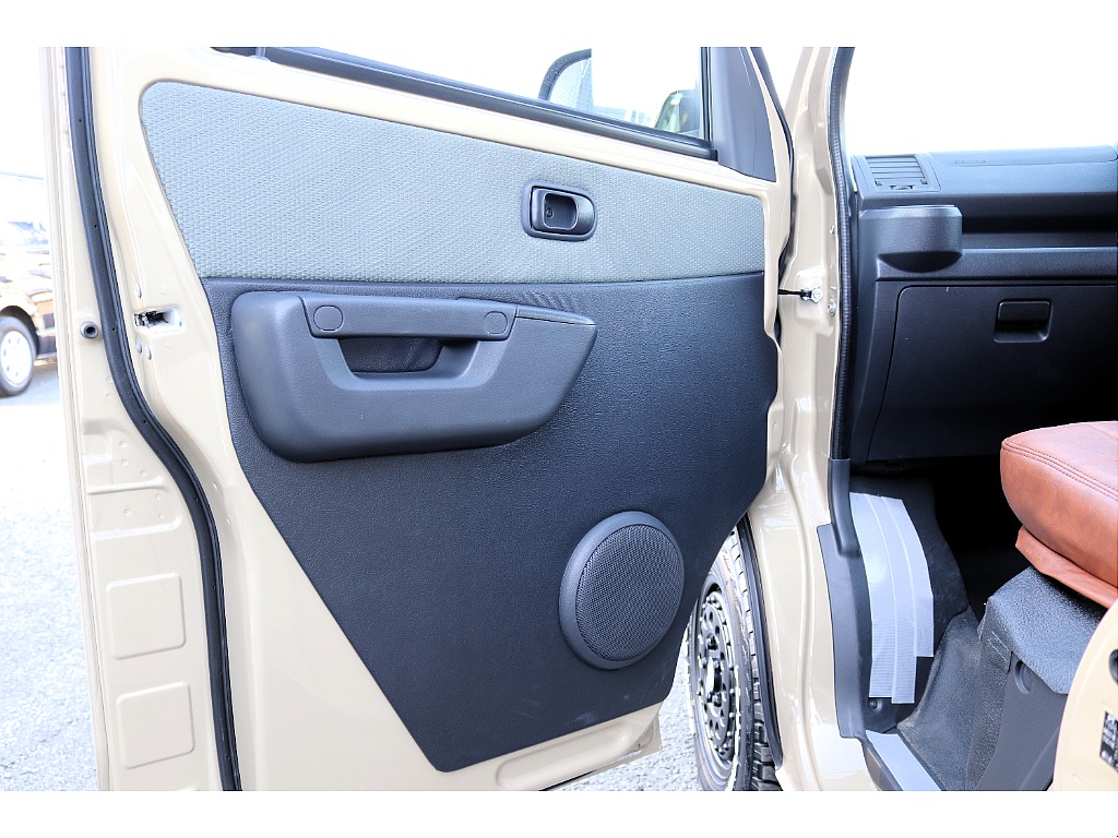 ハイエースセカンド高崎店にて展示中♪027-384-3591