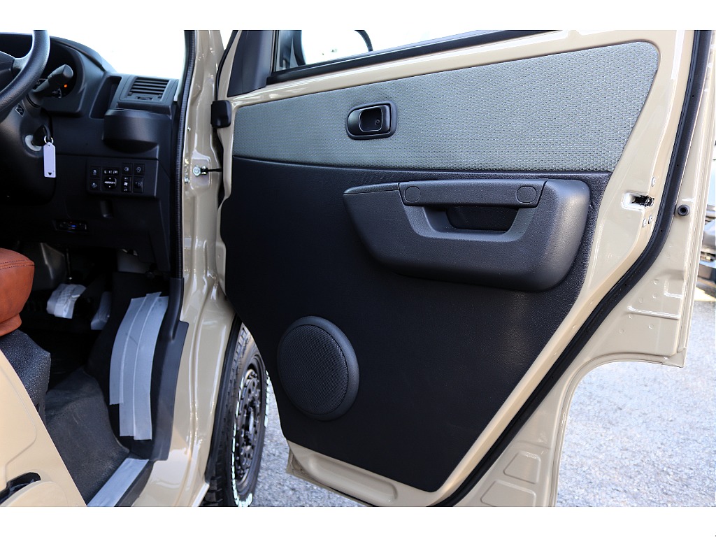 ハイエースセカンド高崎店にて展示中♪027-384-3591