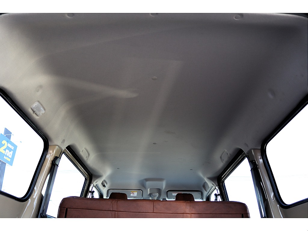 ハイエースセカンド高崎店にて展示中♪027-384-3591