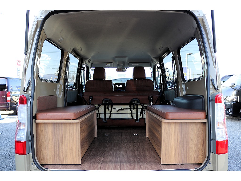 ハイエースセカンド高崎店にて展示中♪027-384-3591