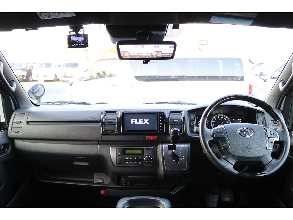 ハイエースセカンド高崎店にて展示中♪027-384-3591