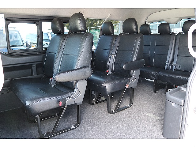 ハイエースセカンド高崎店にて展示中♪027-384-3591