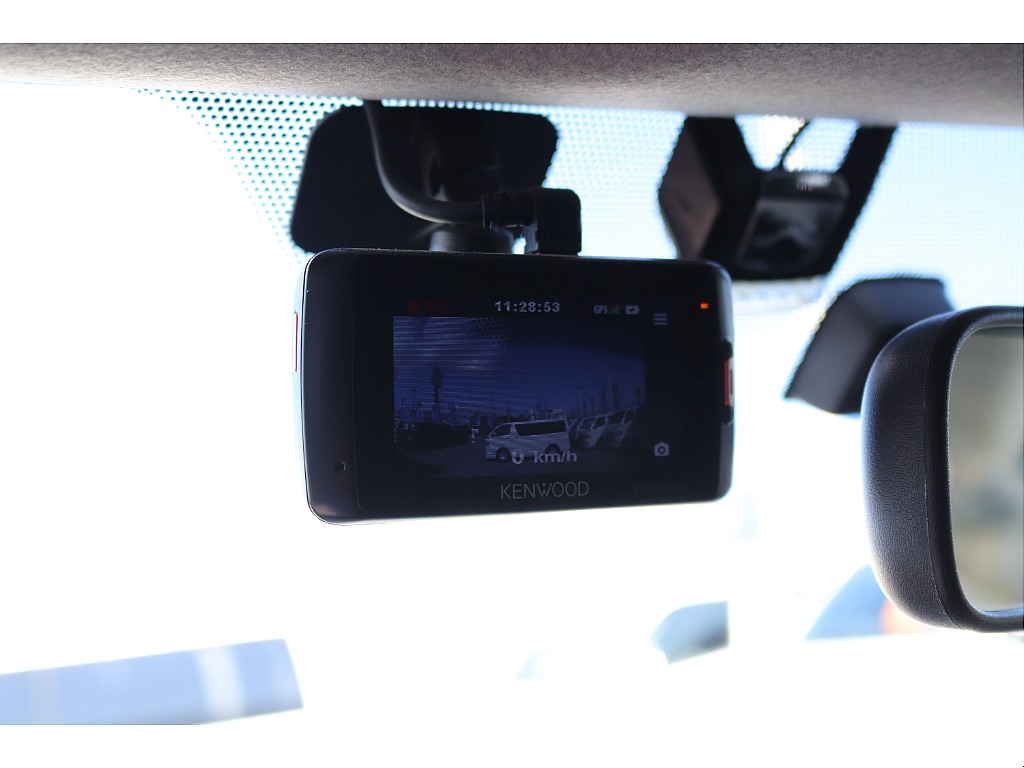 ハイエースセカンド高崎店にて展示中♪027-384-3591