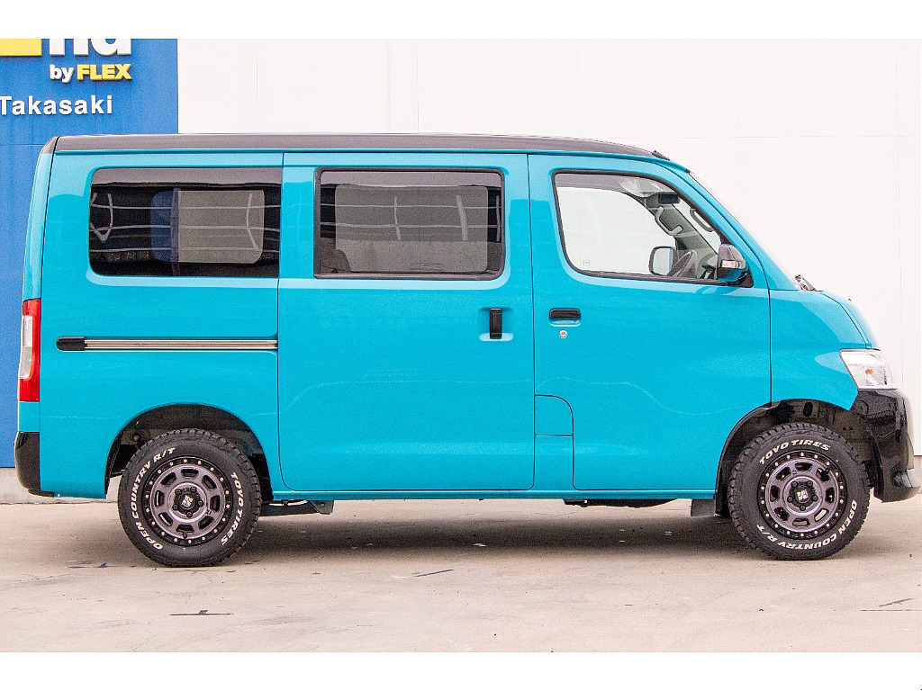 ハイエースセカンド高崎店にて展示中♪