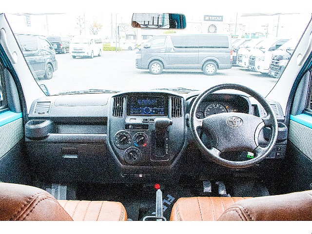 ハイエースセカンド高崎店にて展示中♪