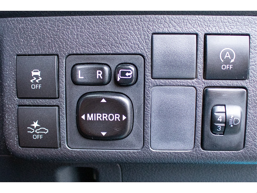 ハイエースセカンド高崎店にて展示中♪