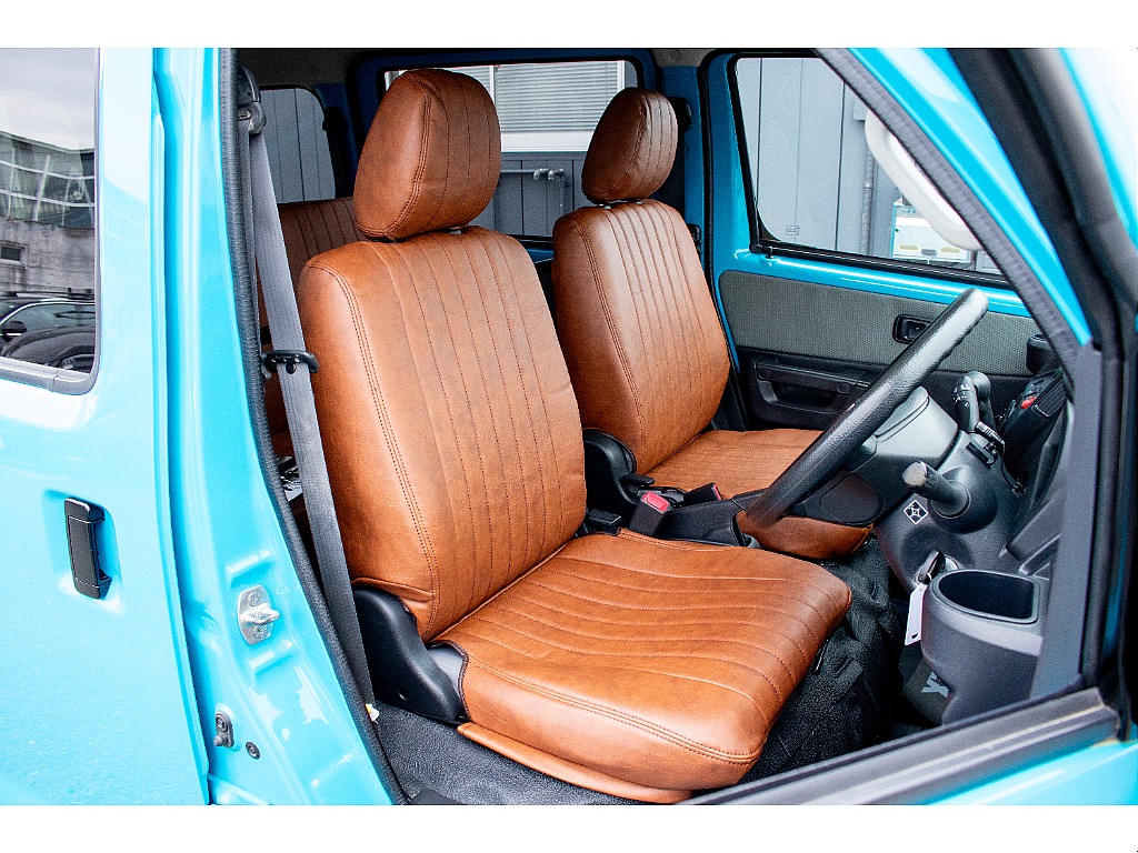 ハイエースセカンド高崎店にて展示中♪