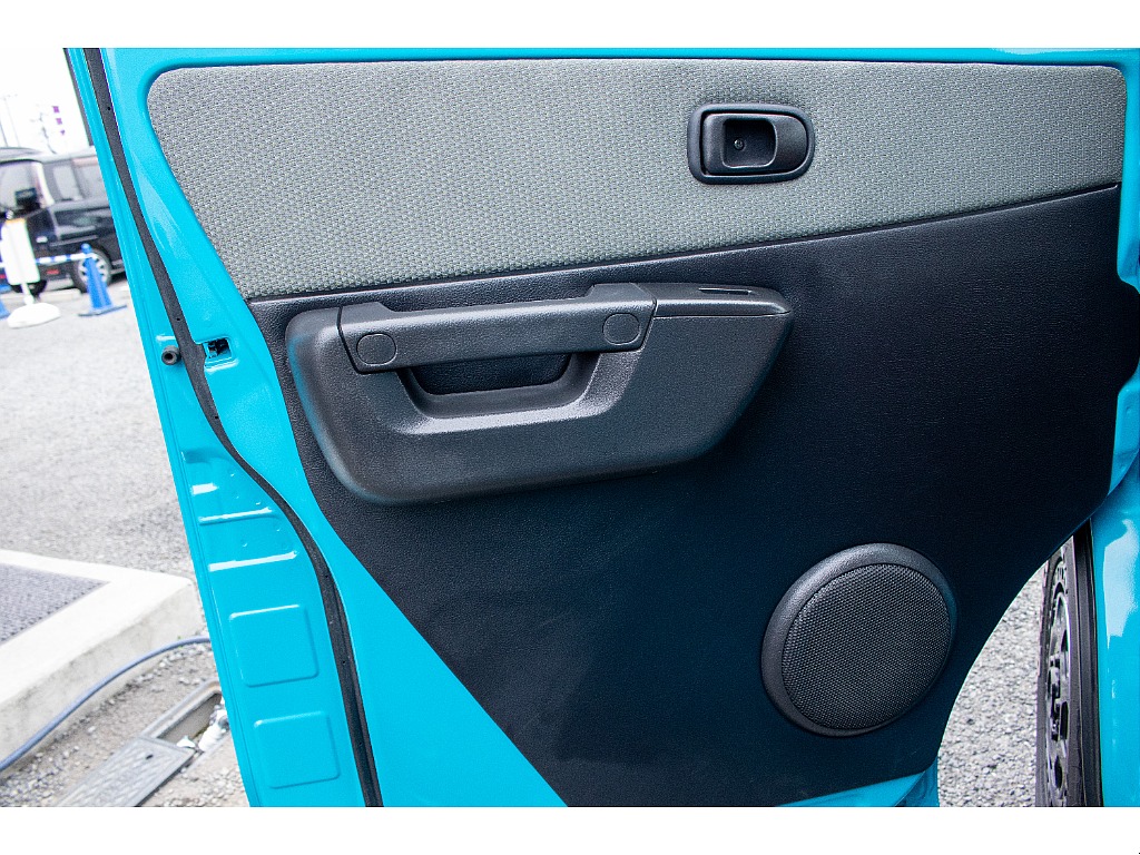 ハイエースセカンド高崎店にて展示中♪