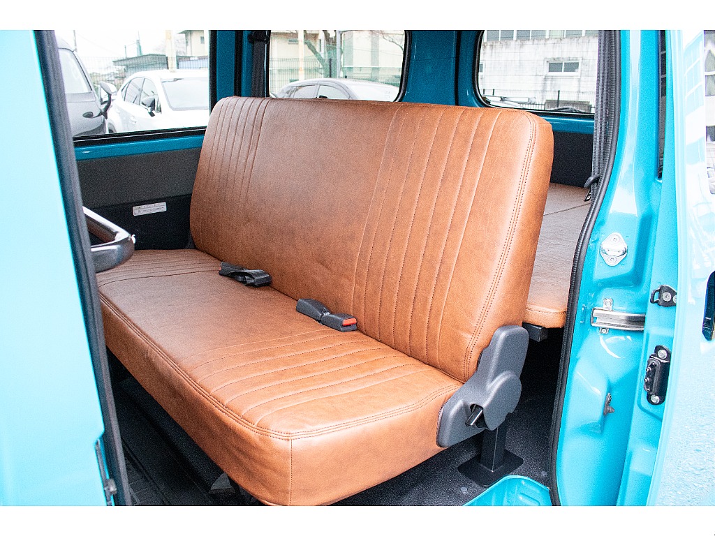 シートカバー装着♪