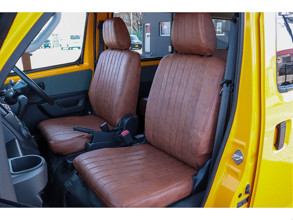 ハイエースセカンド高崎店にて展示中♪