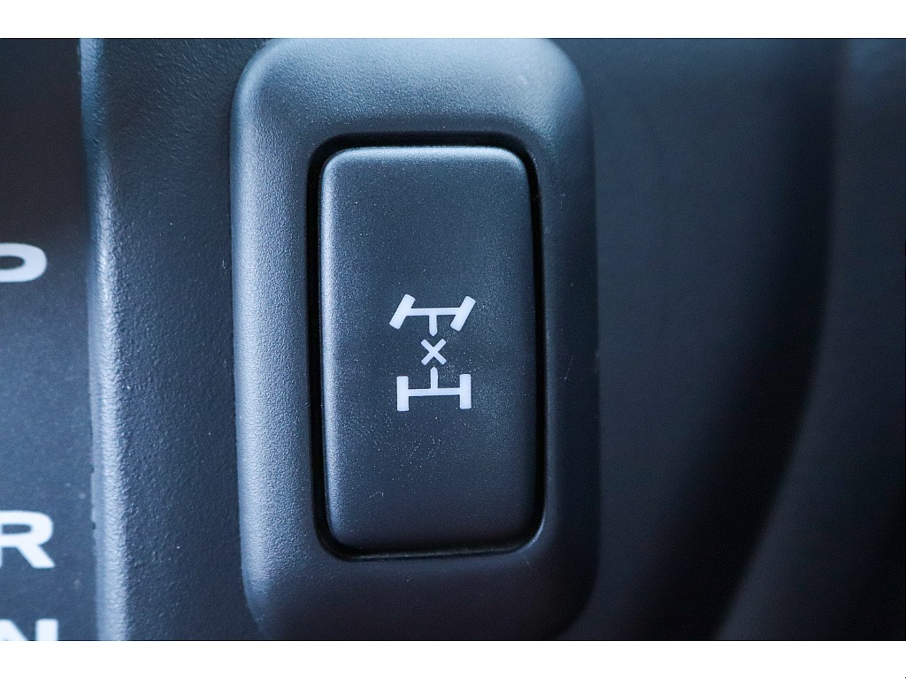 ハイエースセカンド高崎店にて展示中♪