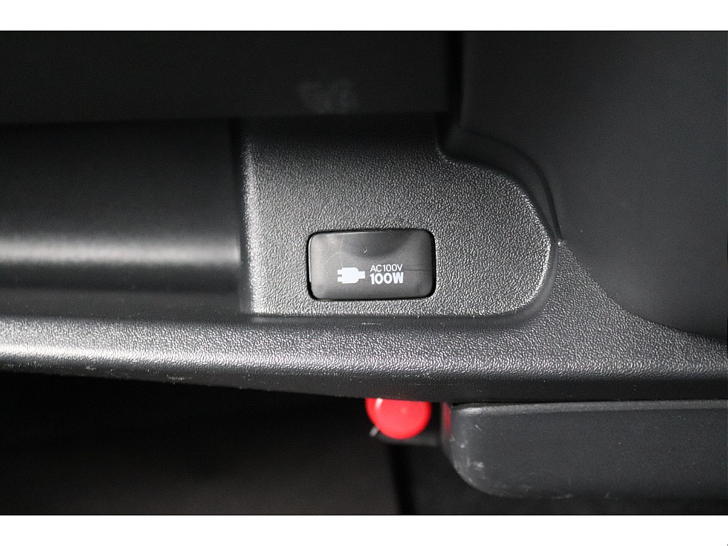 ハイエースセカンド高崎店にて展示中♪027-384-3591