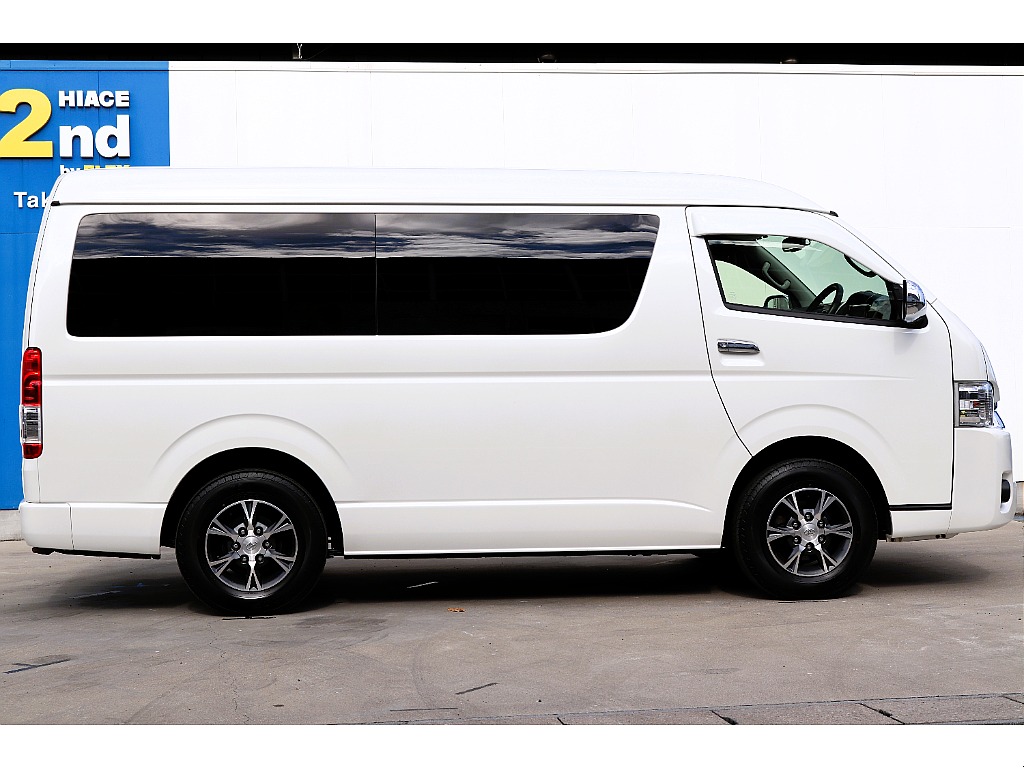 ハイエースセカンド高崎店にて展示中♪027-384-3591