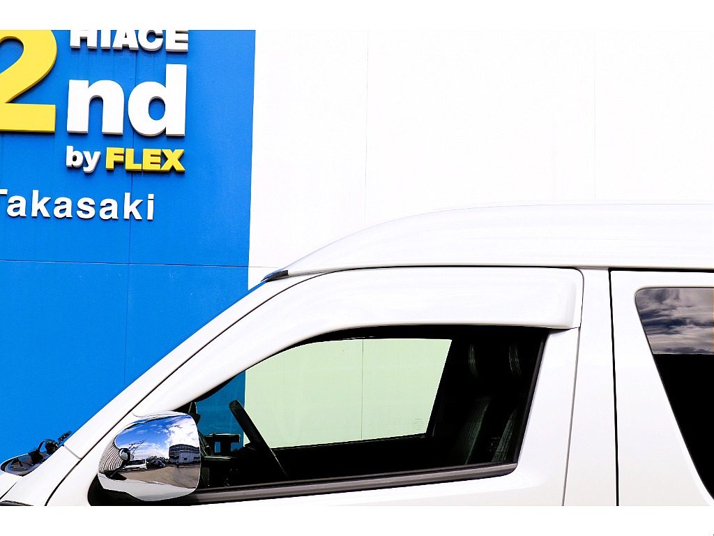 ドアバイザーも同色塗装済み！他とは違う1台です♪