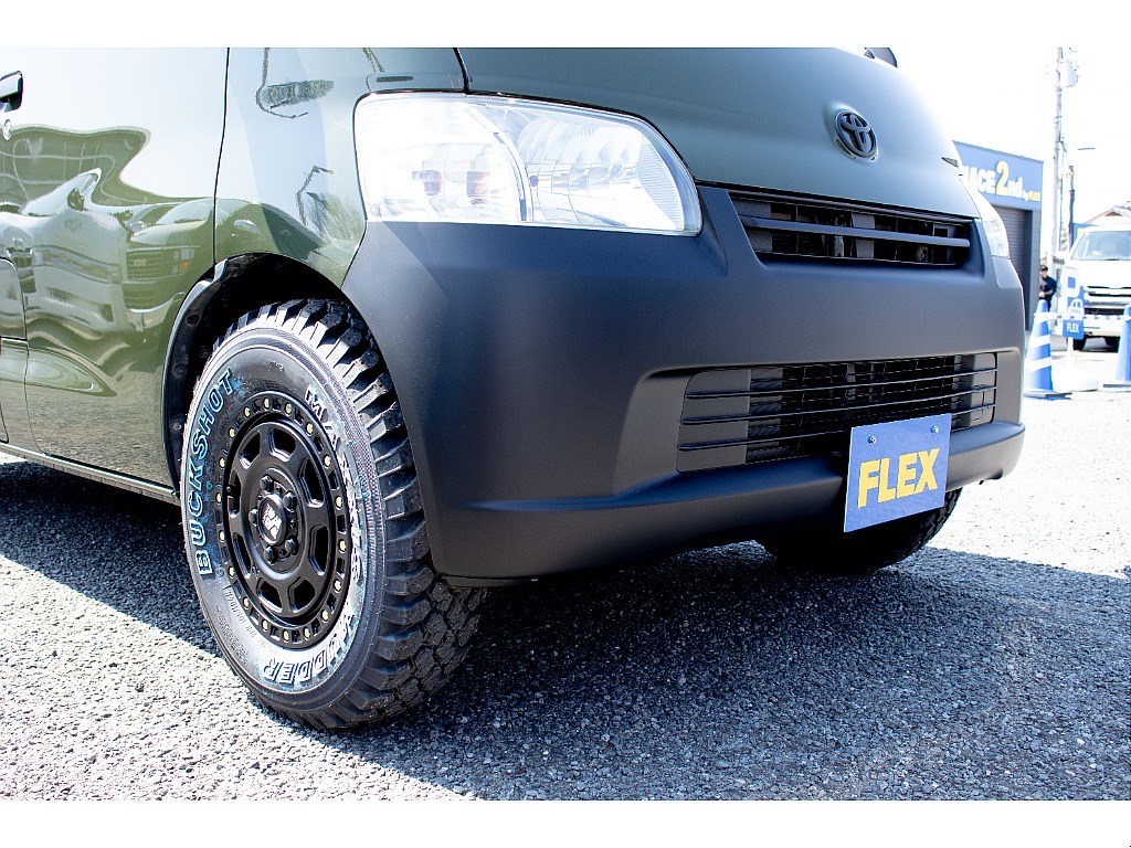 マッドタイヤにホワイトレター♪